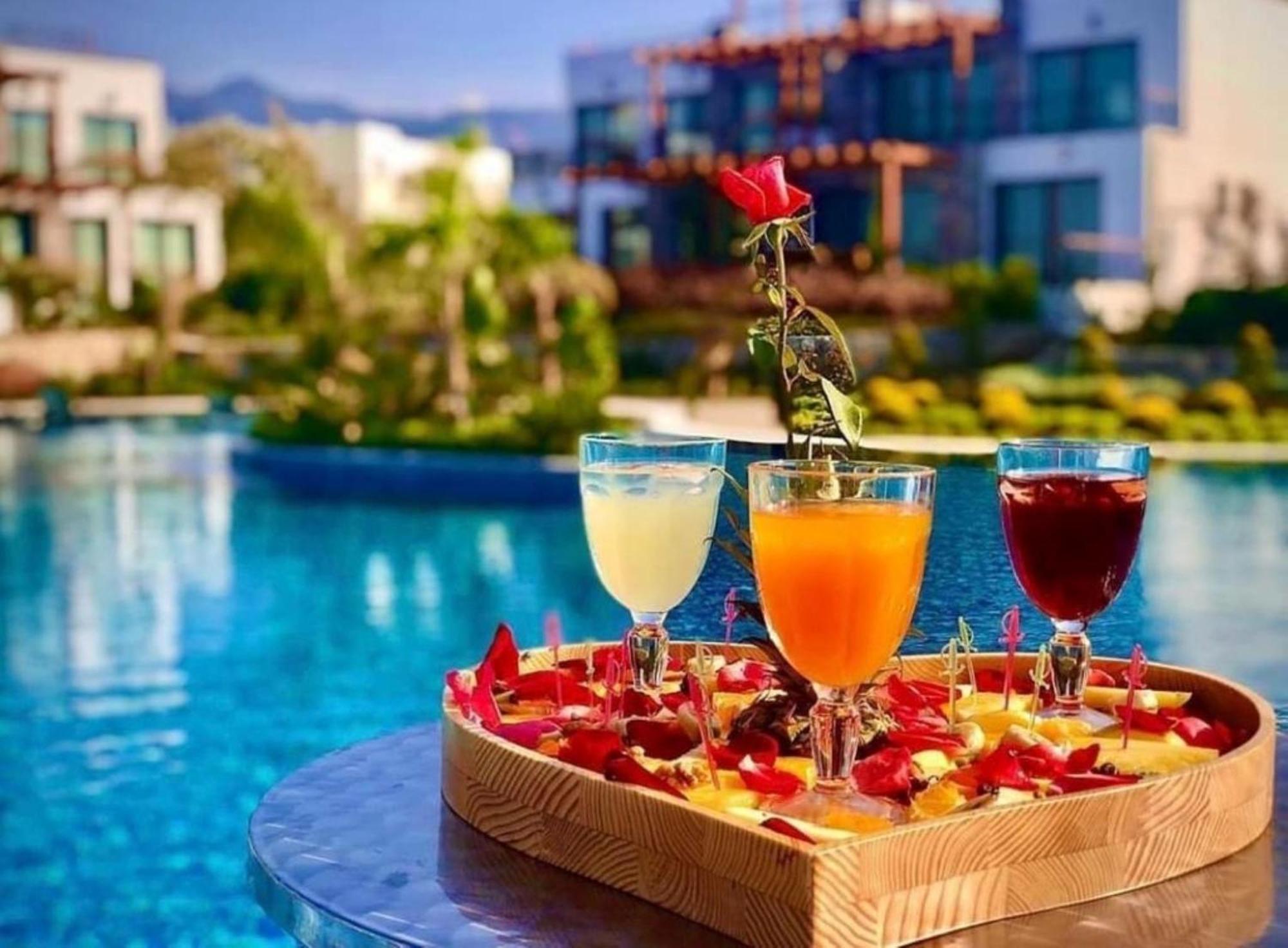 Luxurious Seafront Penthouse Apartman Kerínia Kültér fotó