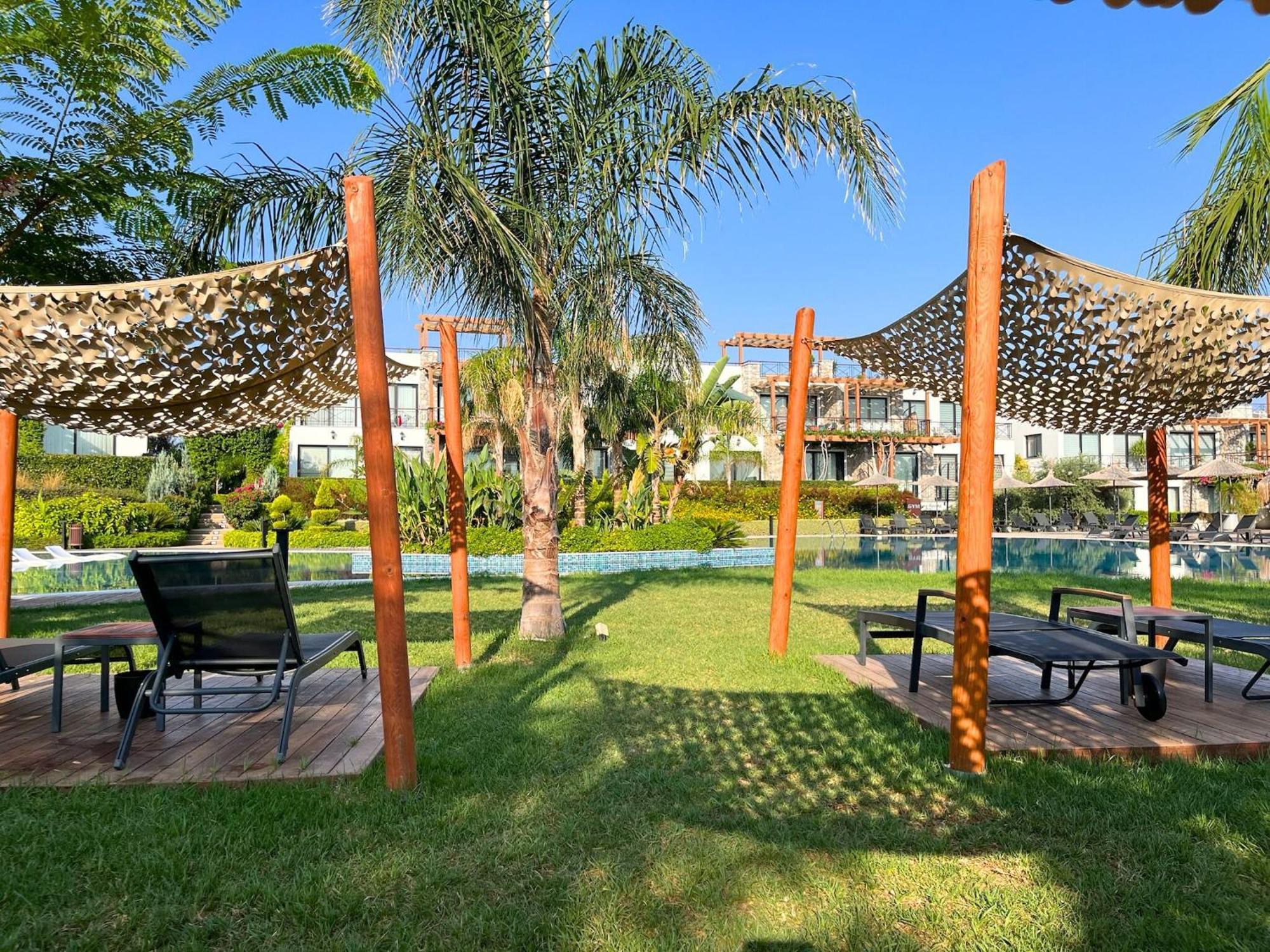 Luxurious Seafront Penthouse Apartman Kerínia Kültér fotó