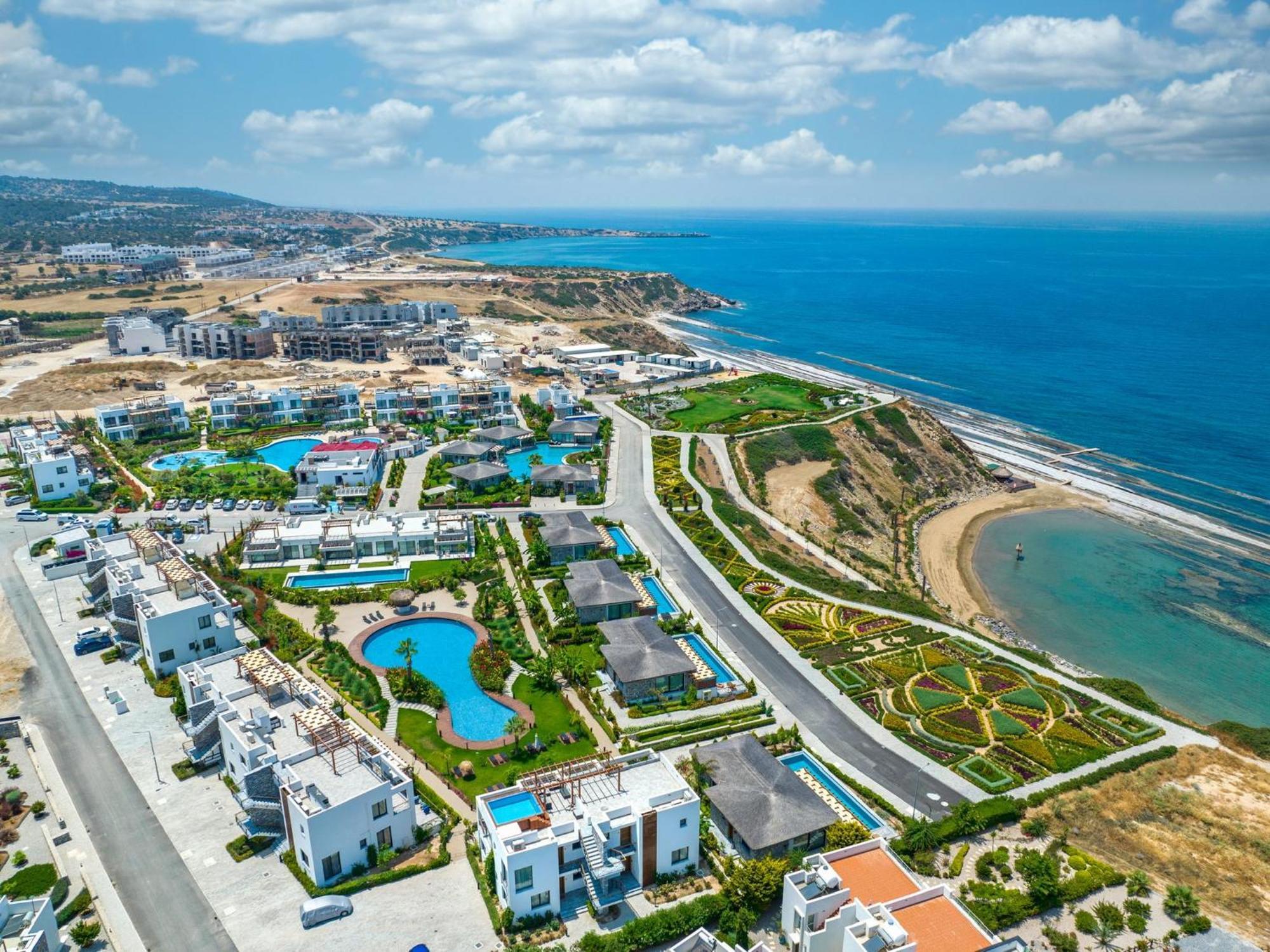 Luxurious Seafront Penthouse Apartman Kerínia Kültér fotó